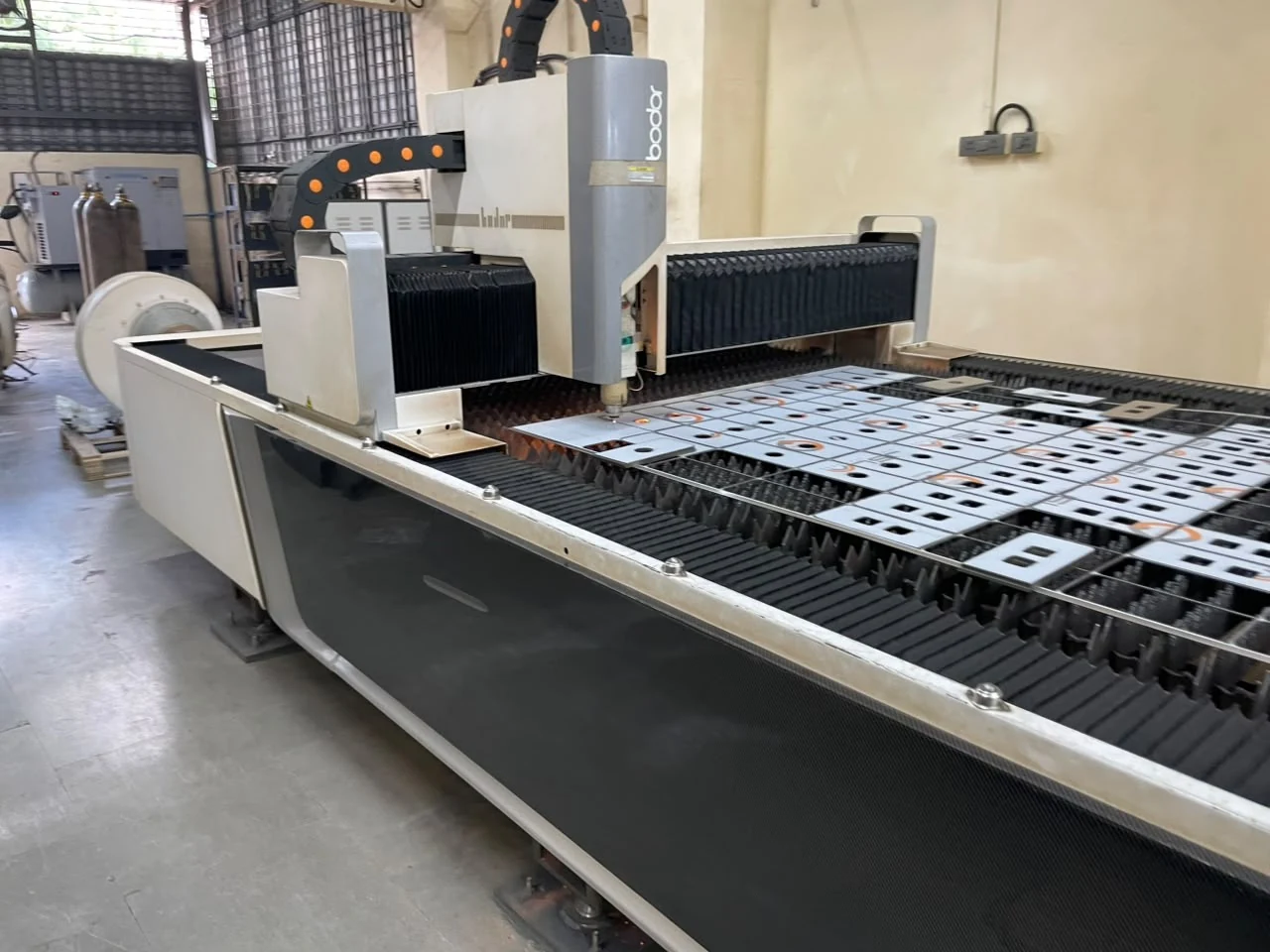 Front view of a CNC hydraulic press brake machine